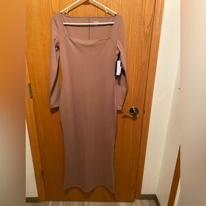 Wild Fable Women’s Long Sleeve Maxi Dress